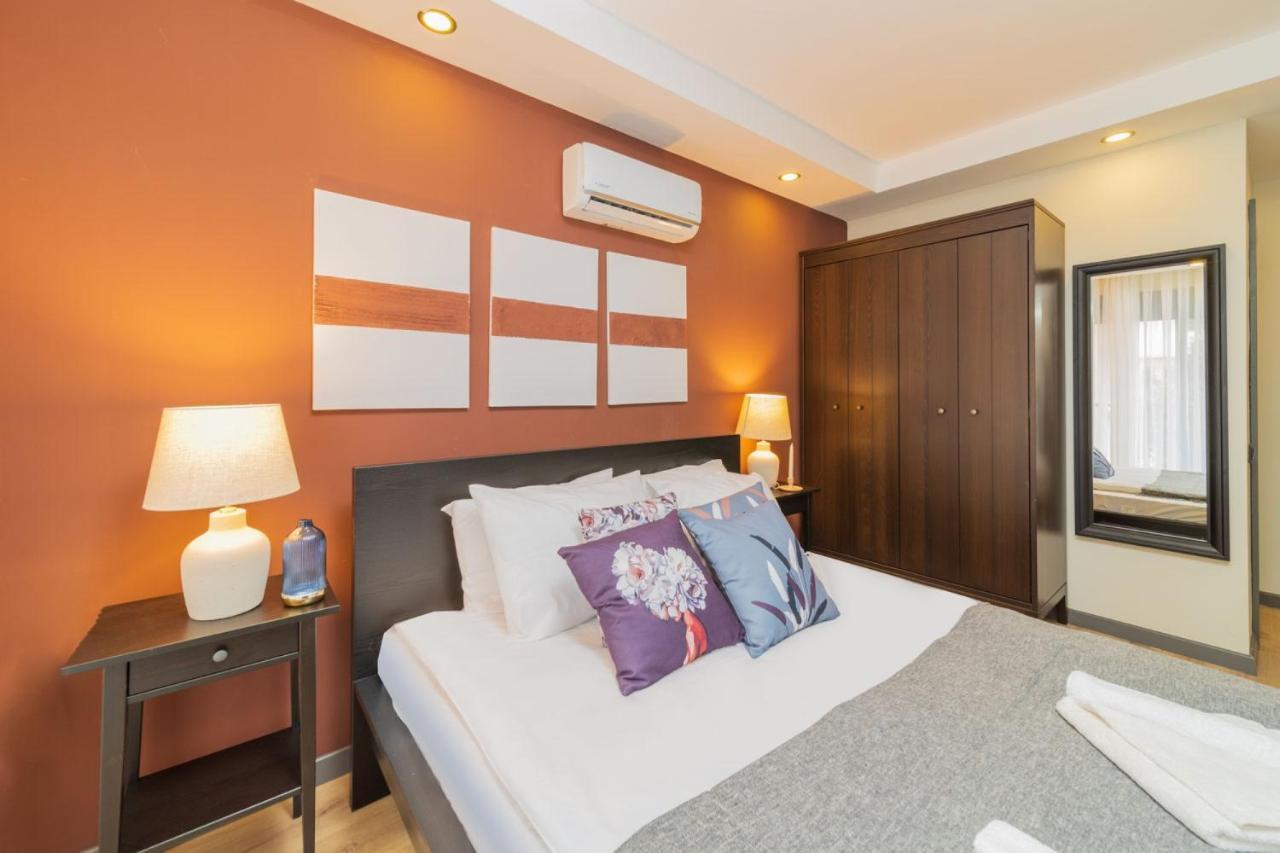 Sleek And Central In Muratpasa *